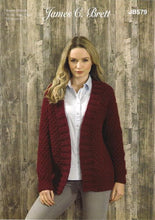 Load image into Gallery viewer, JB579 Ladies Super Chunky Knitting Pattern