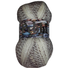 Load image into Gallery viewer, Woolcraft Pebble Chunky Shade C020 White